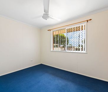 Stylish South Toowoomba Unit with Modern Comfort & Prime Location - Photo 1