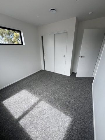 Brand New Stunning 3-bedroom Duplex in Manurewa - Photo 3