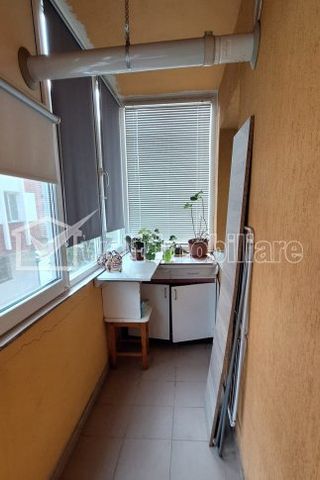 Inchiriere 2 camere decomandate, finisate, Floresti, etaj 1, parcare - Photo 2