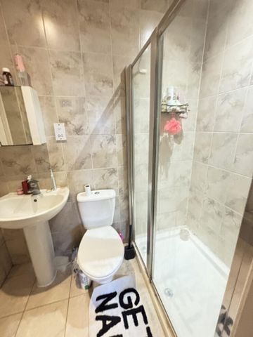 36 Flat 4 Cardigan Road, Leeds, LS6 3AG - Photo 4