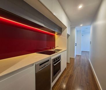 Stylish Apartments in Prime Location - Photo 6