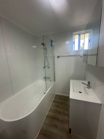 Low Maintenance Renovated Home - Photo 5