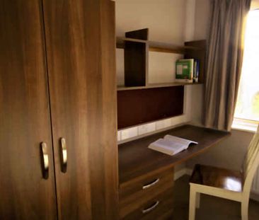 Ensuite Bedroom - Photo 6