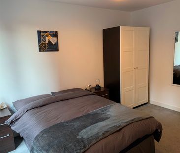 1 Bed Flat, Piccadilly Place, M1 - Photo 6