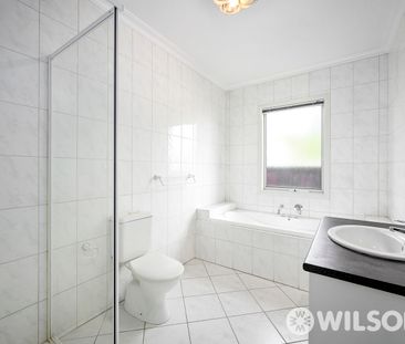 610 Inkerman Road, Caulfield North VIC 3161 - House For Rent | Domain - Photo 6