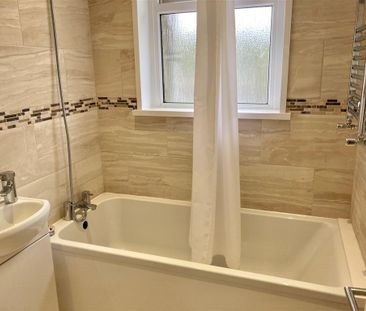 3 bedroom property to rent - Photo 5