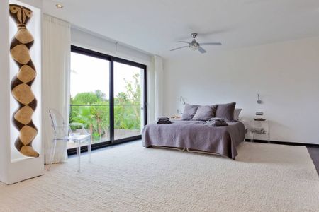 5 bedroom luxury Villa for rent in Nueva Andalucia, Andalusia - Photo 4