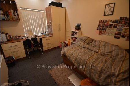 10 Bedroom Student Houses Headingley Leeds - Photo 2