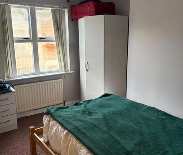 30 Hugh Street, Belfast, BT9 7HH - Photo 5