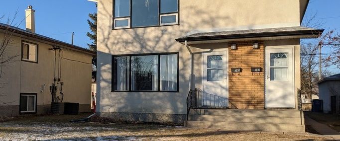 Main Floor 3 Bedroom Unit in Fort Garry Duplex Available Feb 1 | 345 Hudson Street, Winnipeg - Photo 1