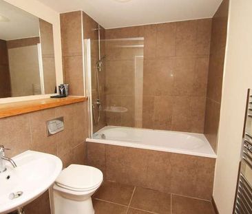 Flixton Road, Urmston, Manchester, M41 - Photo 4