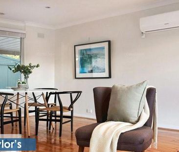 BEAUTIFULLY RENOVATED 3 BR HOME - Photo 3