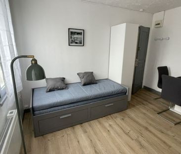 CHARMANT PETIT STUDIO PROCHE CENTRE VILLE ET TOUTES COMMODITEES - Photo 3