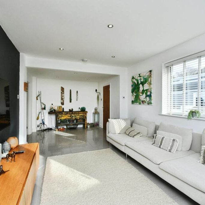 1 bedroom detached bungalow to rent - Photo 1