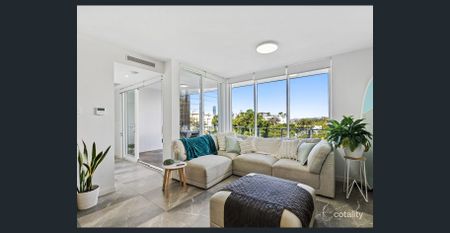 Contemporary Apartment Living in the Heart of Southport - Photo 2