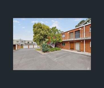 1/16 Heather Grove, Templestowe Lower, Vic 3107 - Photo 1