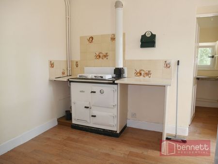 £1,000 PCM - Photo 3