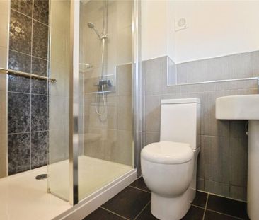 3 bedroom detached house to rent - Photo 6