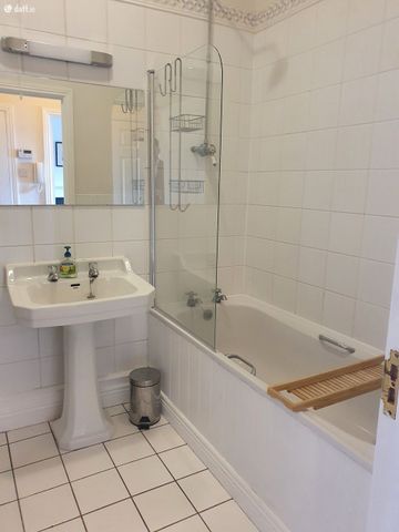 Dunloe Hall, Merrion Street Upper, Dublin 2 - Photo 2