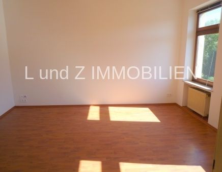 * Aachen Helle 1 Zimmer Wohnung mit Einbauküche neuwertig * - Foto 1