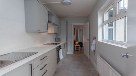Apt 1, 45 Camden Street, Belfast BT9 6AT - Photo 2