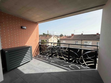 Location Appartement 2 pièces 44m² ALBI 81000 - Photo 4