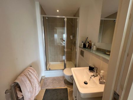 2 bedroom flat to rent - Photo 5