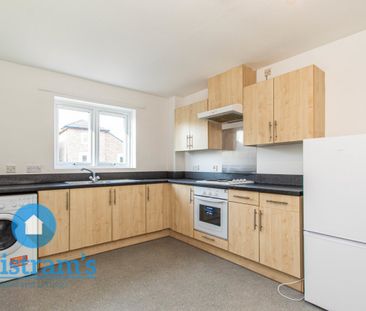 References Pending - 2 bed Apartment - Photo 5