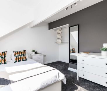 Room in a Shared House, Broomfield Terrace, LS6 - Photo 4