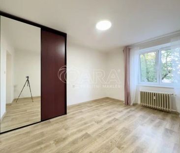 Pronájem bytu 3+1, 70 m 2, Praha 9 - Prosek, ulice Letňanská - Photo 2