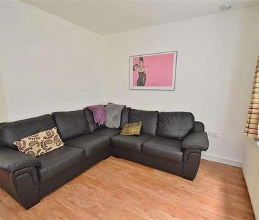 Sparkford Close, SO22 - Photo 1