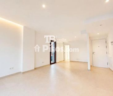 Piso en alquiler en Carrer de Villalonga, cerca de Carrer de Joan C... - Photo 1