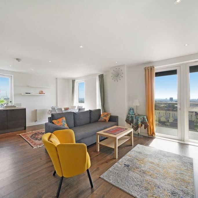 3 bedroom apartment to rent - Photo 1