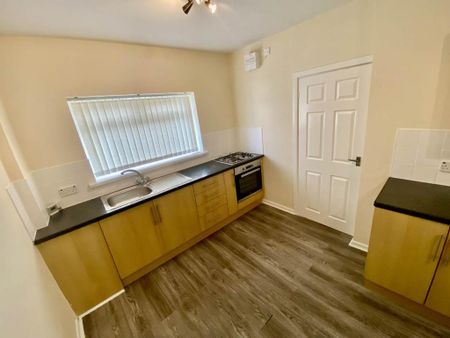 4 bedroom house to rent - Photo 2