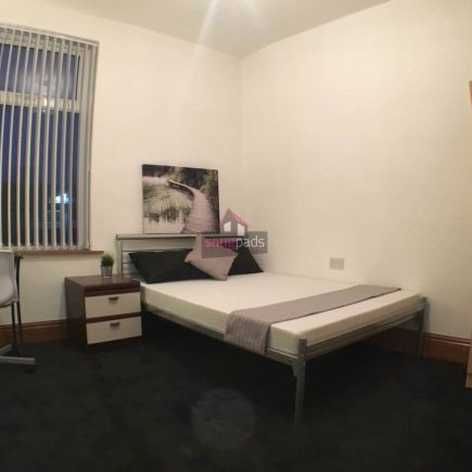 1 Bed - Carlton Road, Salford, - Photo 1