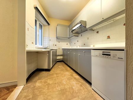 Ruim appartement met 2 slaapkamers in centrum Genk - Foto 4