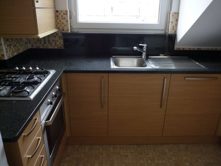 1 Bed Flat, Thorney Hedge Road, W4 - Photo 5