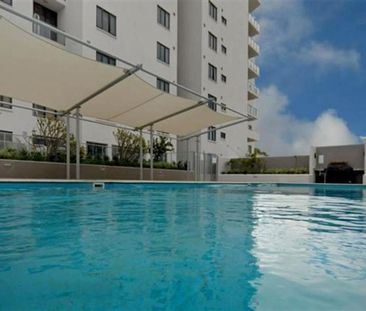 Beautiful Apartment with Ocean Views &plus; Pool & Gym - Photo 1