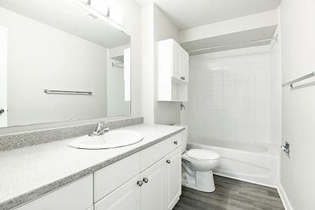 1343 Meadowlands Drive, Parkwood Hills - Fisher glen, Ottawa, ON - Photo 5