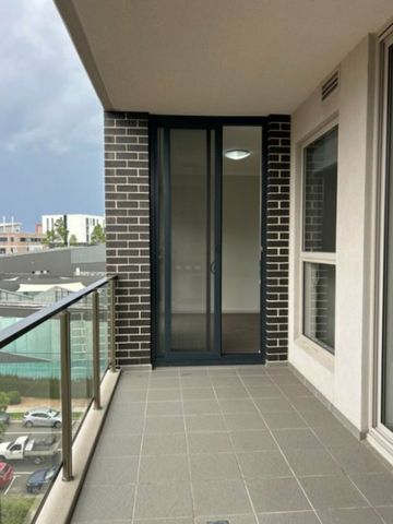 506D/48-56 Derby Street, Kingswood NSW - Photo 4