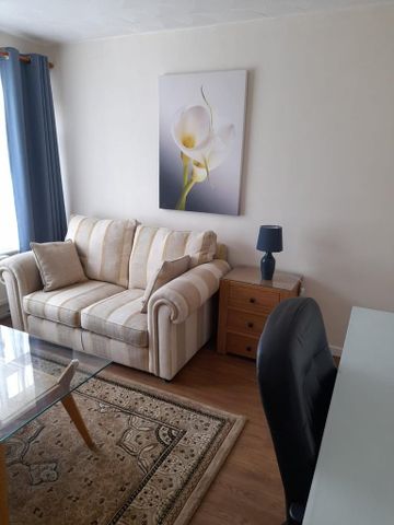 4 bedroom terraced house to rent - Photo 2