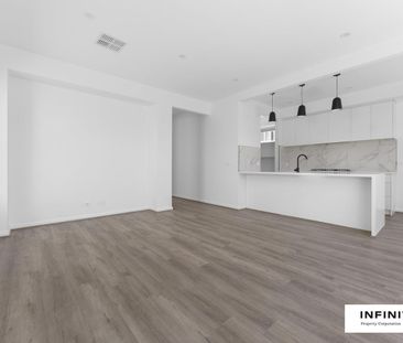 Stunning Luxury 4 Bedroom plus study in LARA - Your Dream Home Awaits! - Photo 2