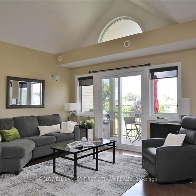 For Lease - 137 HARTHILL Way Unit# E, Barrhaven, Ontario - Photo 1