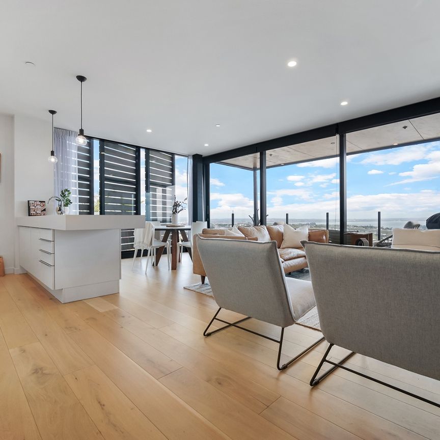 Seriously Upmarket Two Bedroom Two Bathroom North Apartment Grey Lynn - Photo 1