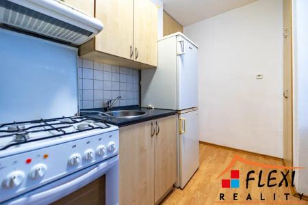 Pronájem bytu 2+1 52 m - Fotografie 5