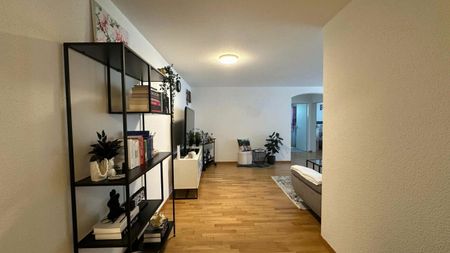 Stilvolle 3.5-Zimmerwohnung mit Sitzplatz an ruhiger Lage - Photo 4