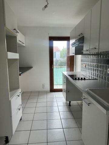 Location Appartement 3 pièces 55m² TOULON 83000 - Photo 4