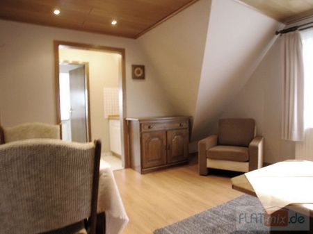 FLATmix.de / Freundliche 2-Zi-Bad-Wohnung mit Gemeinschaftsbalkon - Photo 2