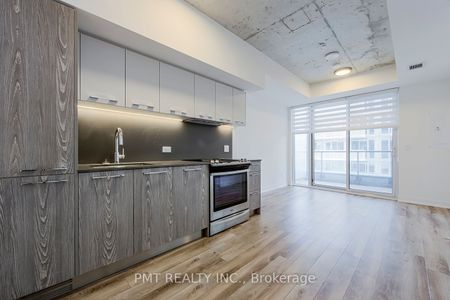 Riverside Square Lofts 15-45 , #704 - Photo 5