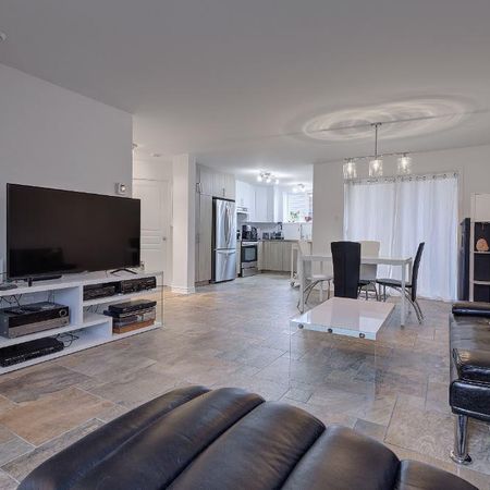 Beau logement 4 1/2 à Lavaltrie - Photo 4